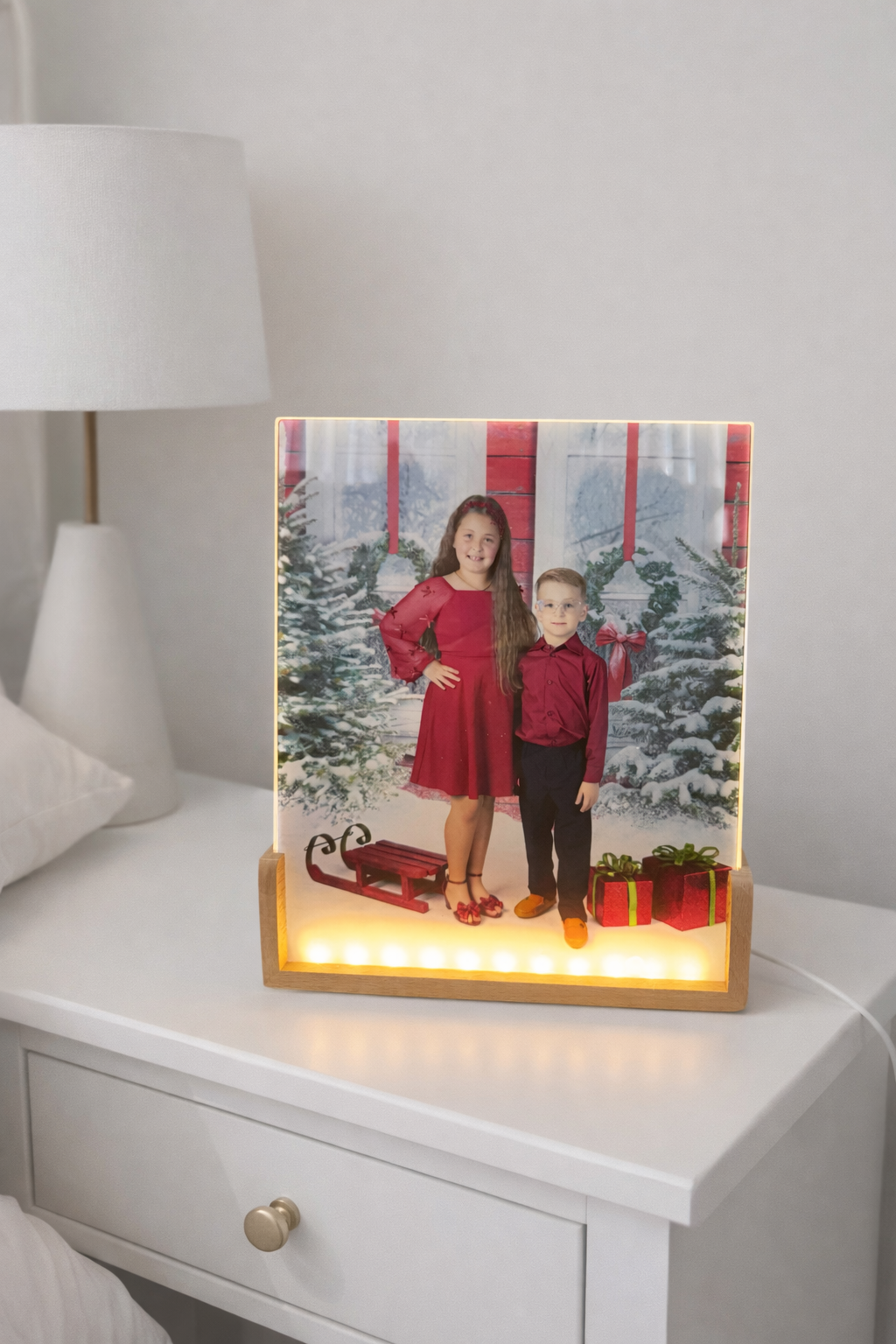 Cuadro LED Personalizado 8x10 con Luz Cálida /Marco de Vidrio + Base de Madera/Regalo con Foto